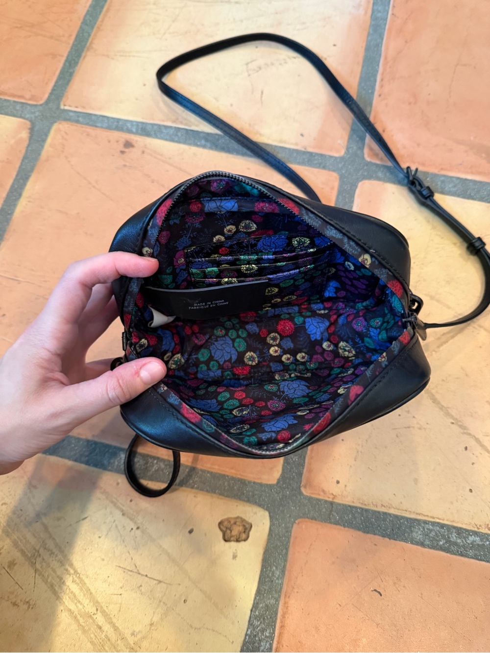 Marc by Marc Jacobs x Disney Alice in Wonderland (2015) crossbody bag - Picture 3 of 8